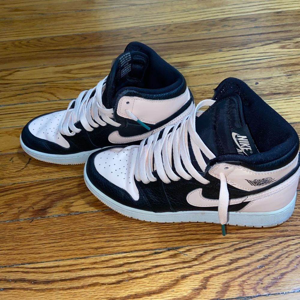 Nike 1s Sneakers